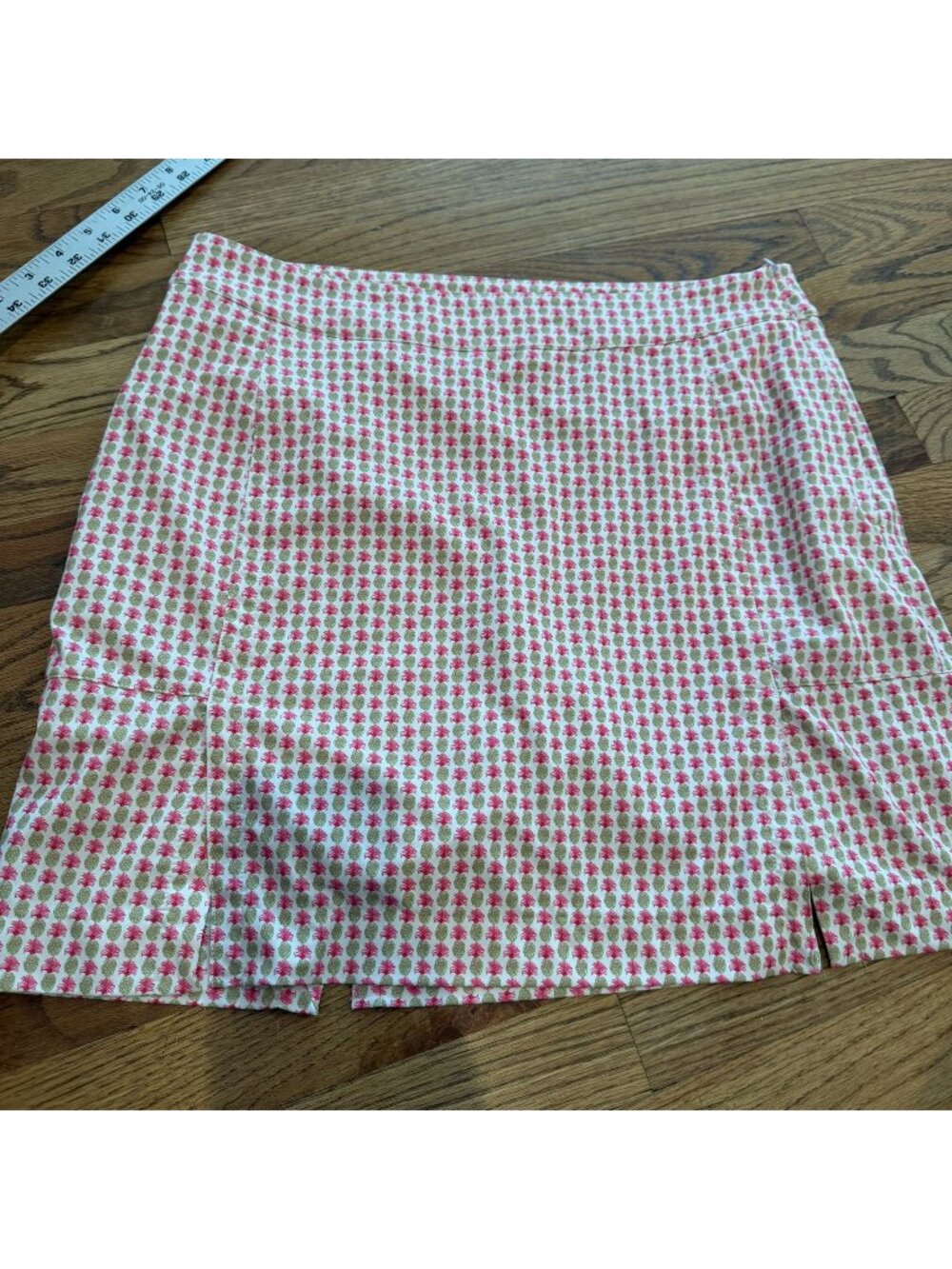FAIRWAY & GREEN WOMENS SIZE 10 PINEAPPLE PINK GREEN SKORT SKIRT TENNIS GOLF